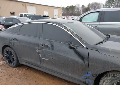 2022 Kia K5 Gt-Line from USA, damaged, VIN 5XXG64J25NG084777